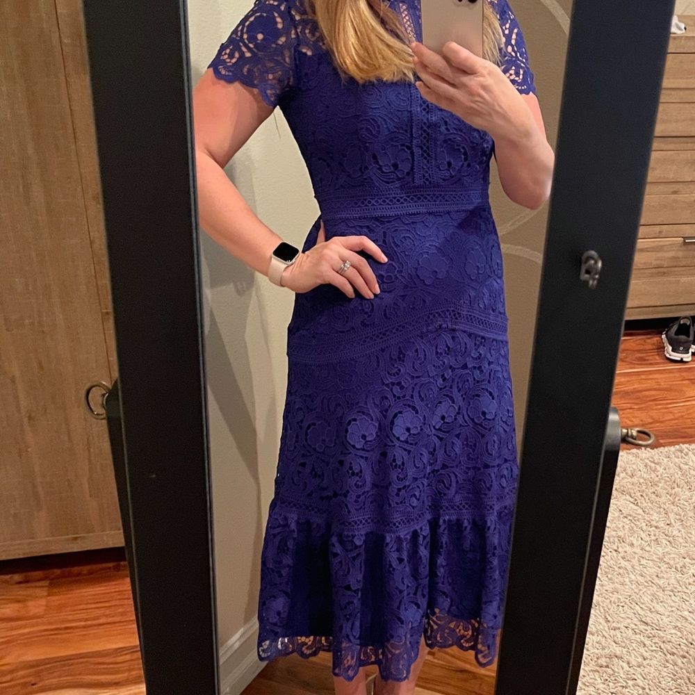 Size 8- Antonio Melani lace MIDI dress